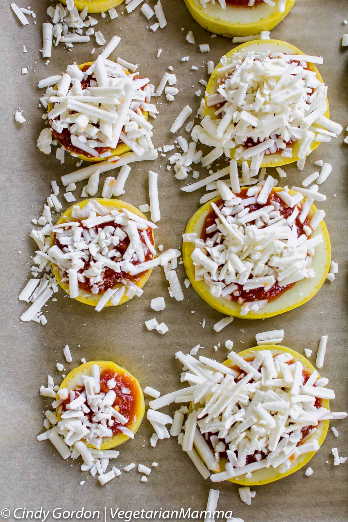 Looking for a fun and easy snack? These mini zucchini pizzas are easy to make and fun to customize!