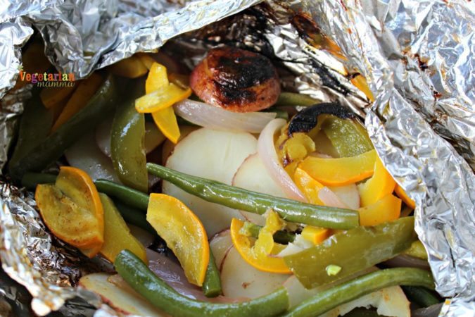 Foil Packet Cooking - Grilled potatoes and vegetables