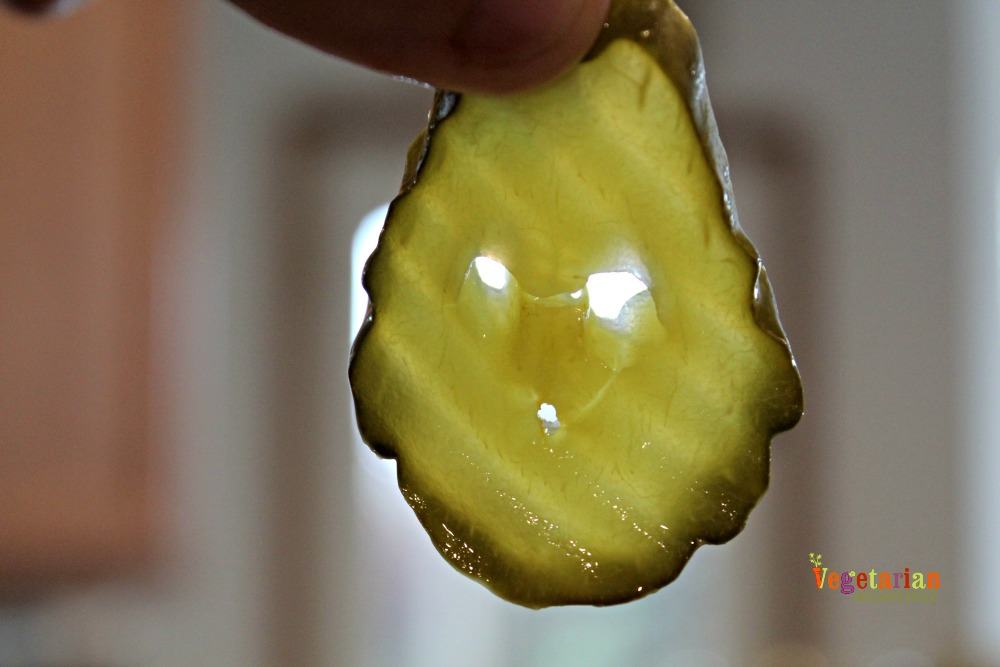 A round pickle slice