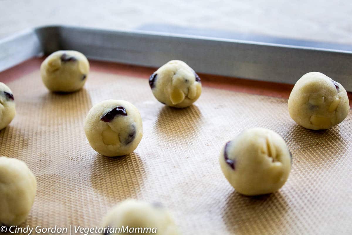 Gluten Free Lemon Cookies rolled into balls