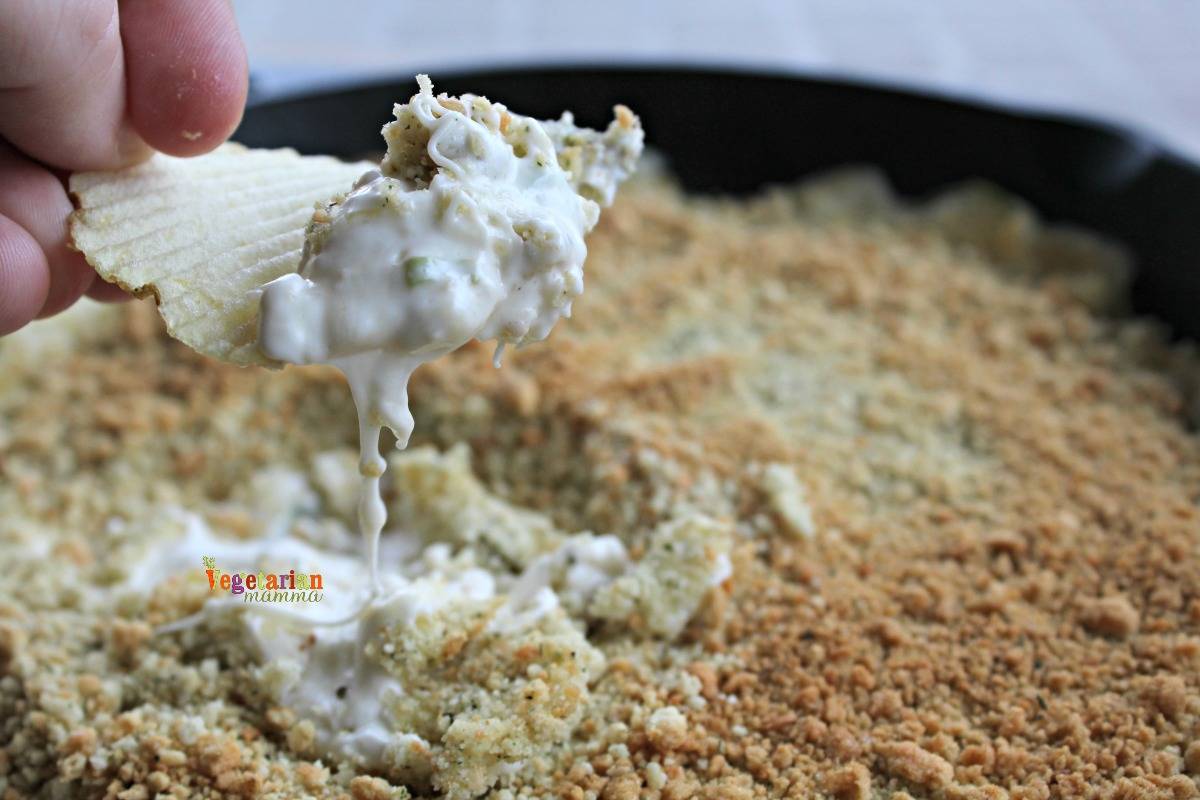 Jalapeno Chip Dip @VegetarianMamma.com - Cast Iron Skillet Snacking