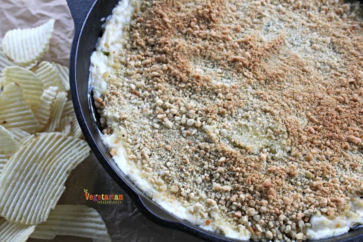 Jalapeno Chip Dip @VegetarianMamma.com - Cast Iron Skillet Snacking