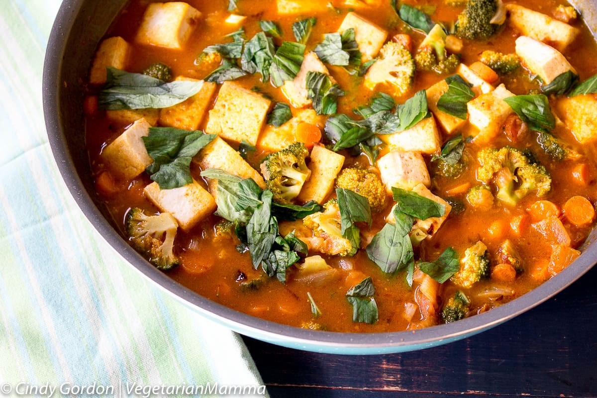 Curry Tofu with Broccoli and Rice