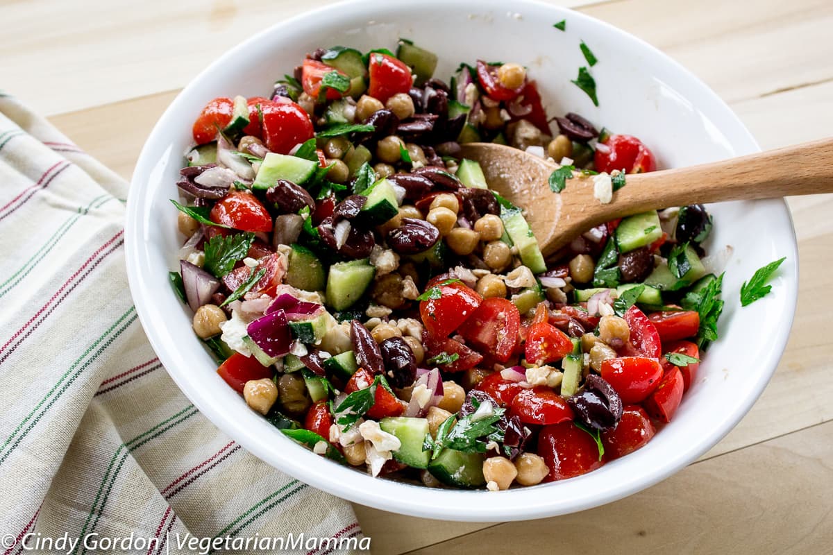 Mediterranean Chickpea Salad