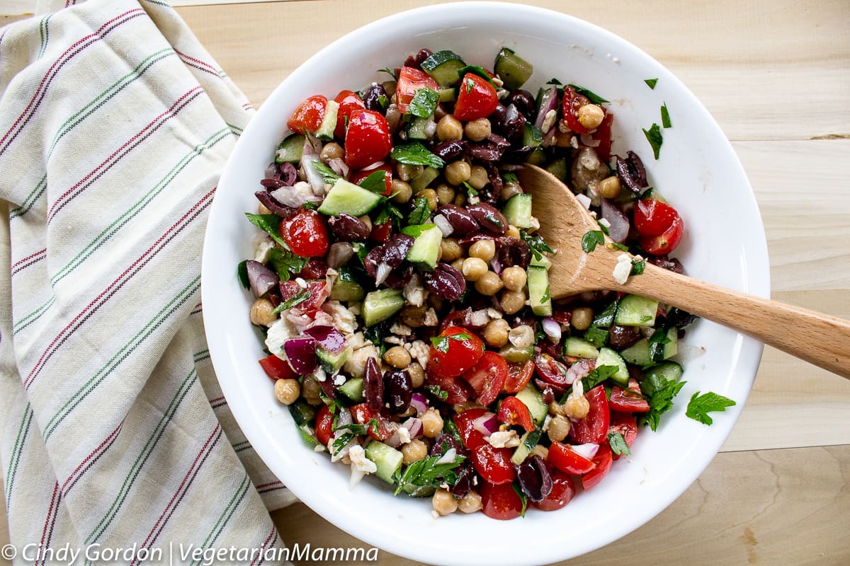 Mediterranean Chickpea Salad