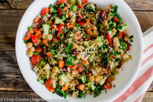 Mediterranean Quinoa Salad (Delicious and Easy) - Vegetarian Mamma