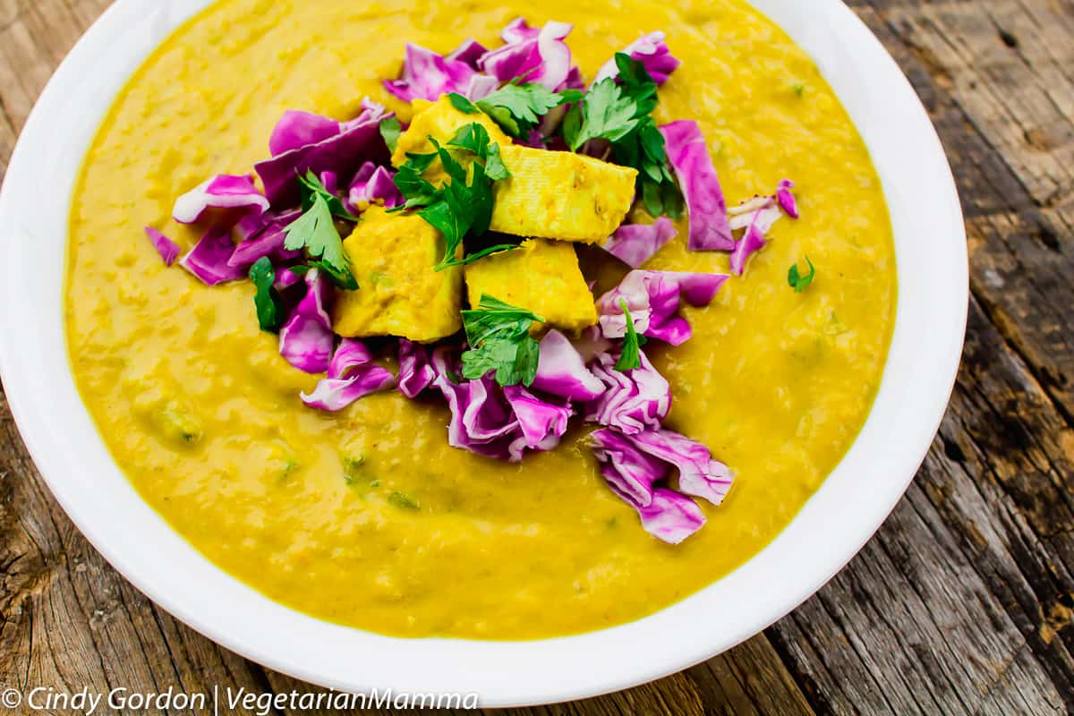 If you love curry, you are going to love this Vegetarian Thai Coconut Curry Soup!