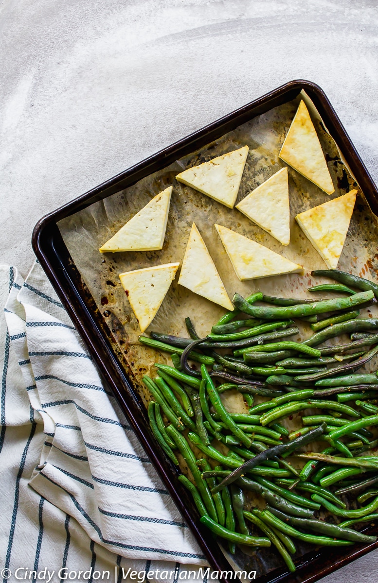 Sheet Pan Lemon Tofu and Beans is a one pan meal.