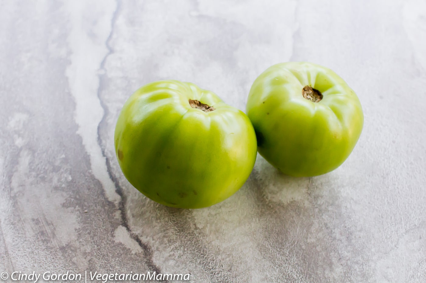 2 green tomatoes