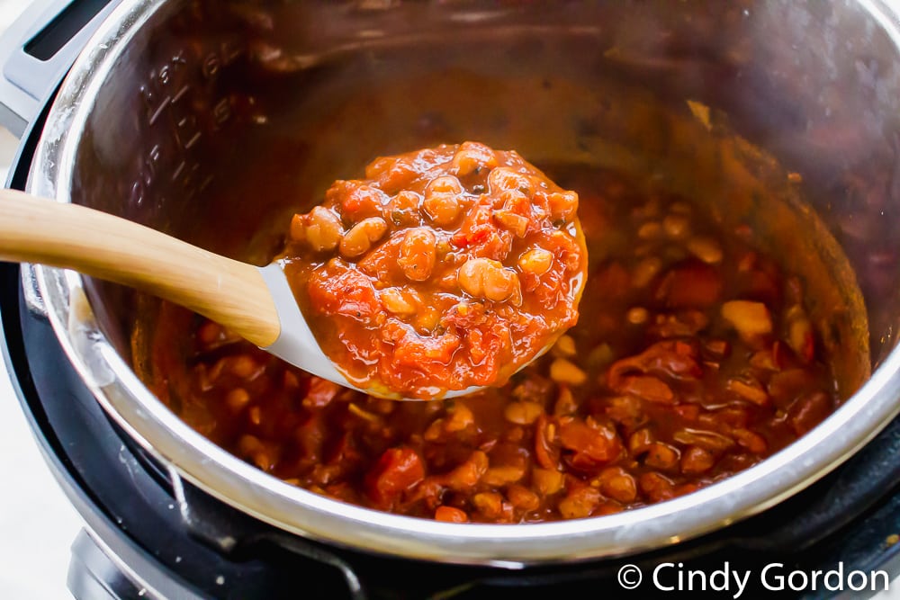 A spoonful of vegan chili in the instant pot