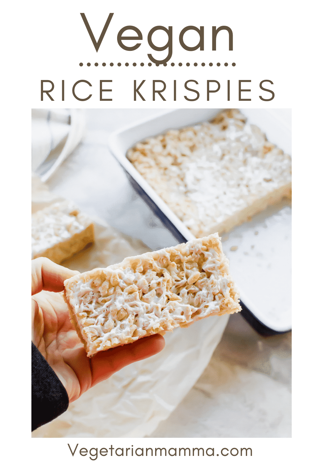 Vegan Rice Krispie Treats are the perfect plant-based sweet snack! This 3-ingredient recipe is super simple to whip up on an afternoon. #vegandessert #ricekrispietreats #veganricekrispies