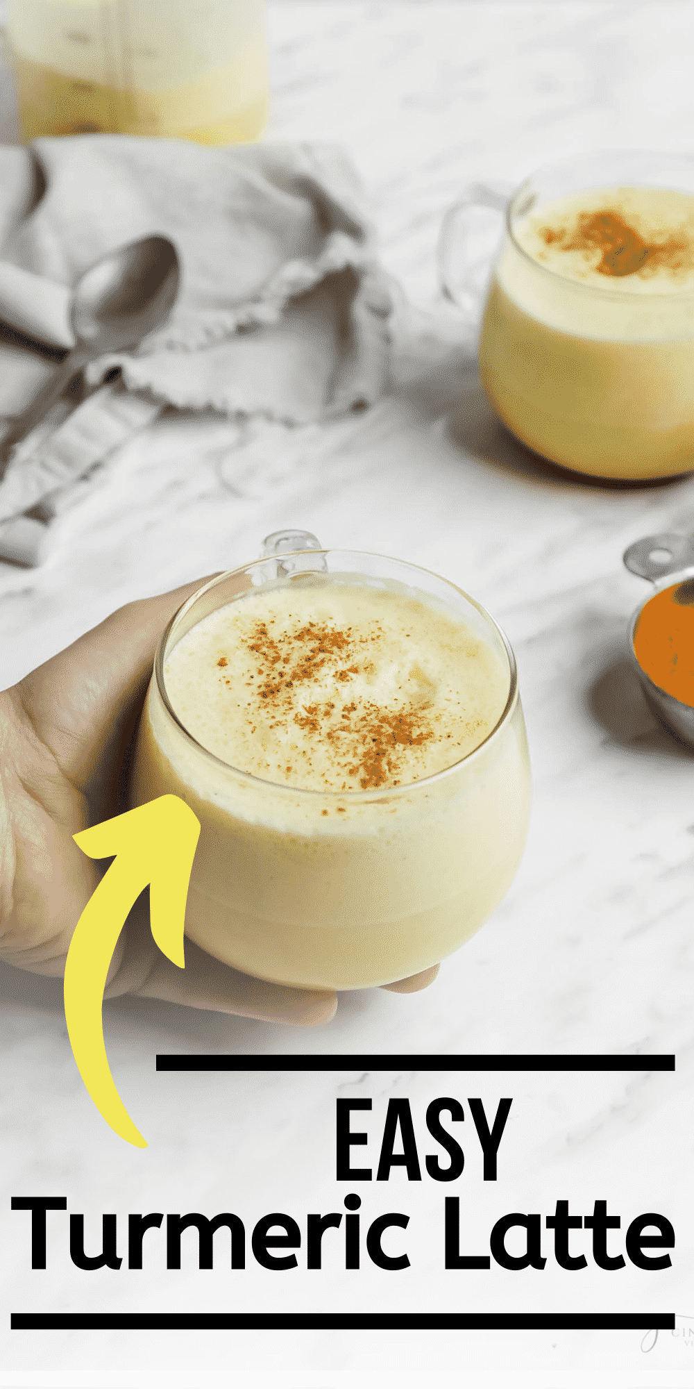 This delicious turmeric latte offers notes of cinnamon and sweet maple syrup. Add a shot of espresso to the mix and you'll have delicious Turmeric Coffee.