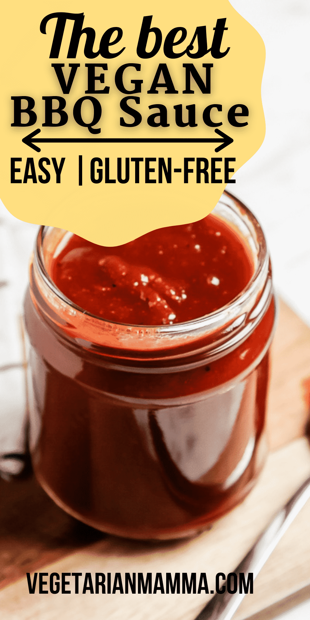 Make your own Vegan BBQ Sauce at home! It's perfectly tangy with a hint of smokiness for the best barbecue sauce you'll ever make. #vegansauce #glutenfreebbqsauce