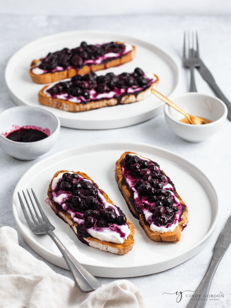 Blueberry Toast - Vegetarian Mamma