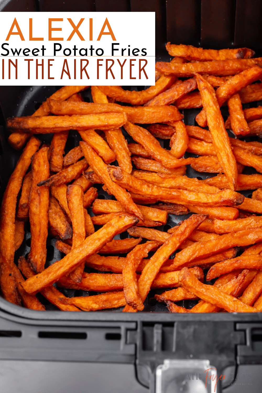 Alexia Sweet Potato Fries in the Air Fryer cook up crazy fast and are ultra crispy. Serve these frozen sweet potato fries with your favorite dipping sauce. | Alexia Sweet Potato Fries | Air Fryer Sweet Potato Fries | Air Fryer Fries