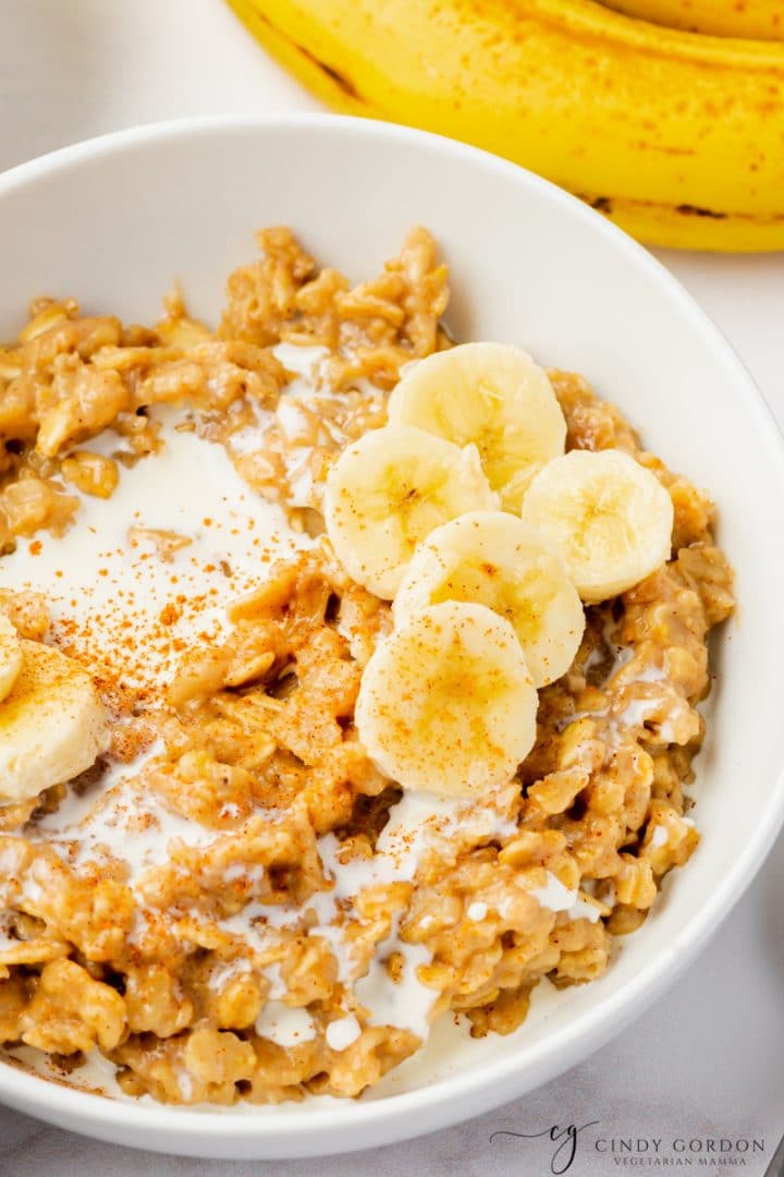 Bananas and Cream Oatmeal Vegetarian Mamma
