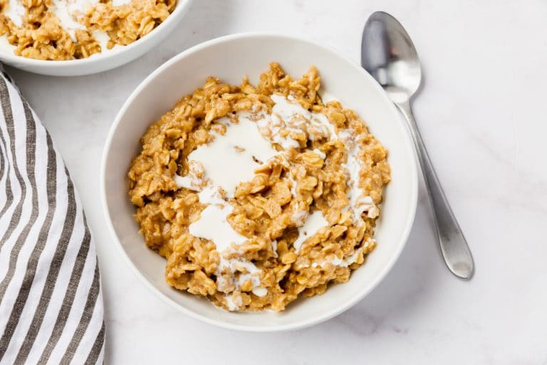 Bananas and Cream Oatmeal Vegetarian Mamma