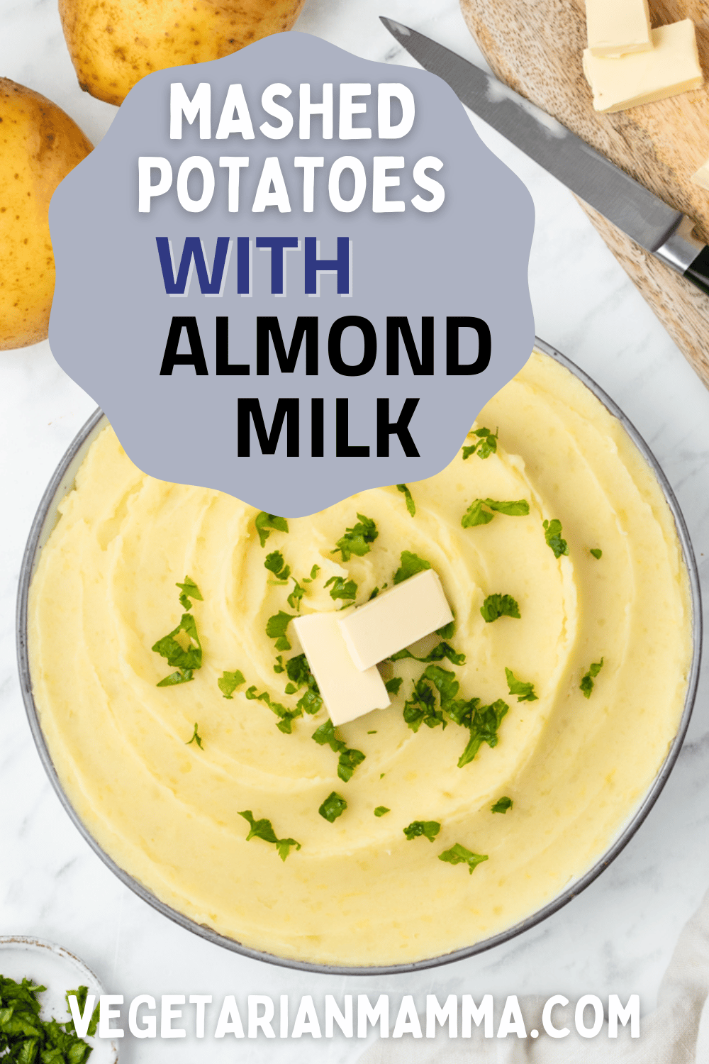 These Mashed Potatoes with Almond Milk are rich, creamy and flavorful! These comforting vegan mashed potatoes are foolproof!  | vegan mashed potato recipe | dairy free mashed potatoes