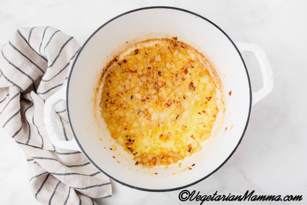 Add the minced garlic and cook an additional minute, being sure to stir constantly so the garlic does not burn.