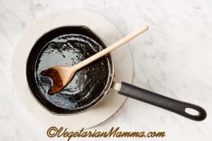 In a medium saucepan, melt the vegan butter, sugar, and molasses over a low heat. Stir frequently.