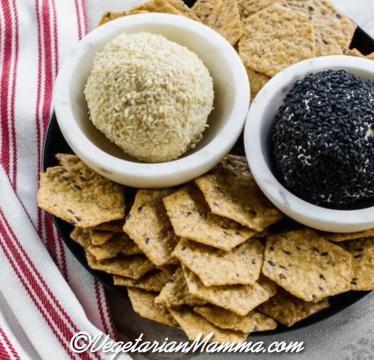 Easy Vegan Cheese Ball